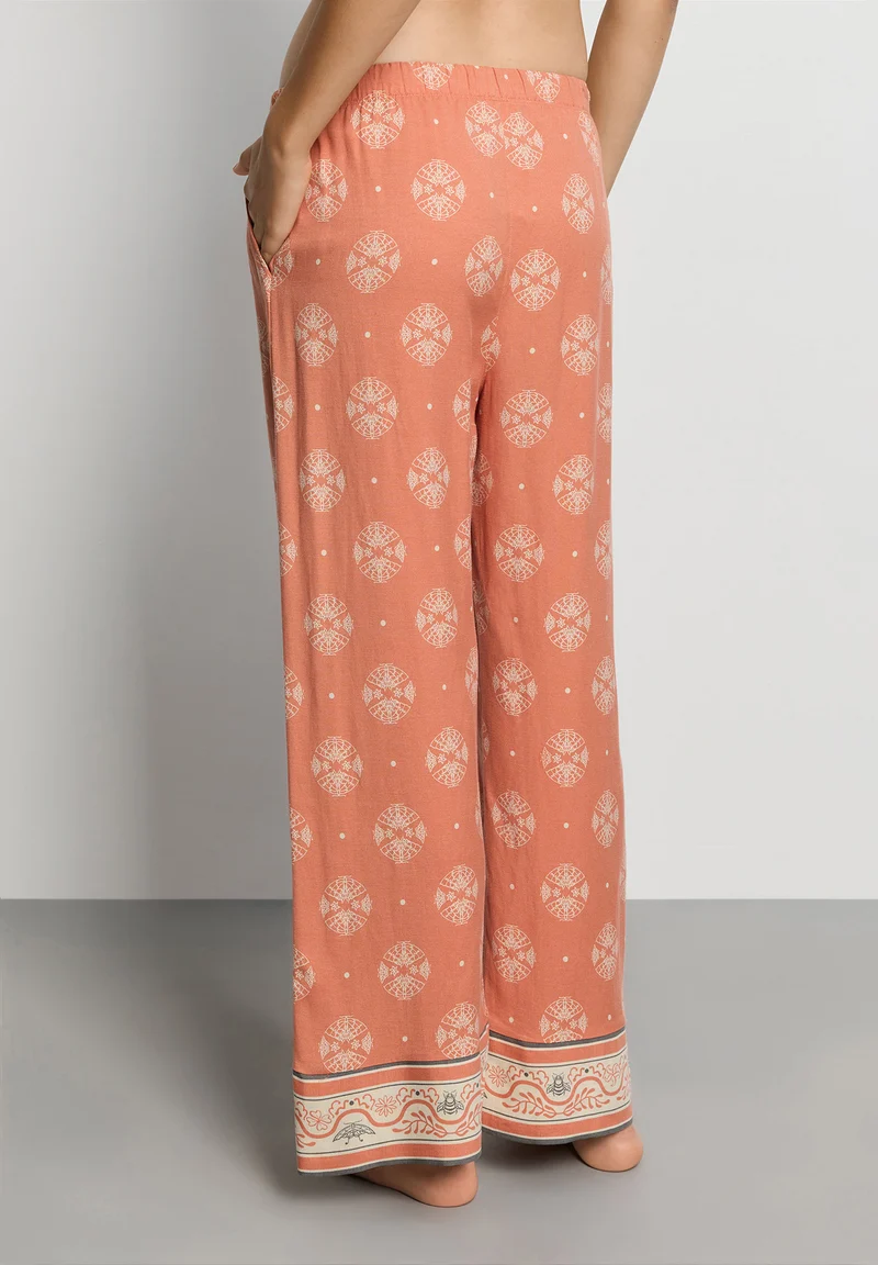 Urban Casuals Crop Pants 7/8 | pencil mariposa 078914-073075
