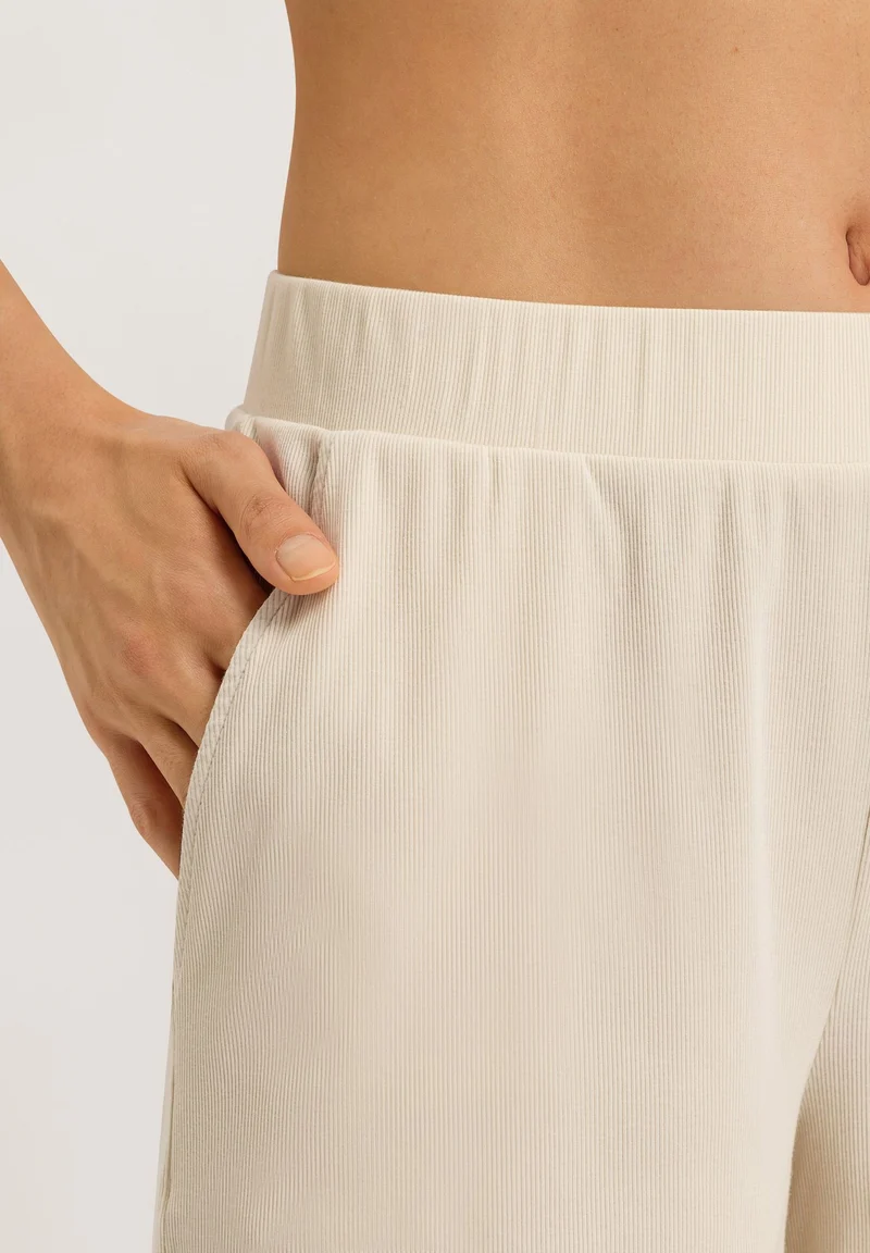 Sleep & Lounge Short Pants | warm sand 074925-071200
