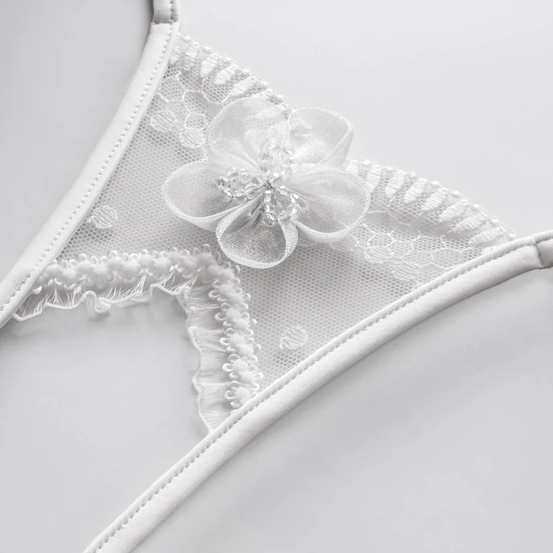 Secret Desire - Slip Po Ouvert mit Schmuck