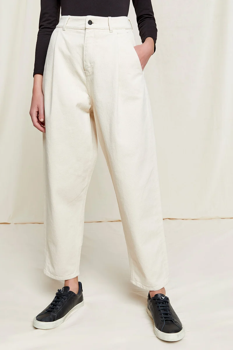 Tapaered Trousers aus Bio Baumwolle