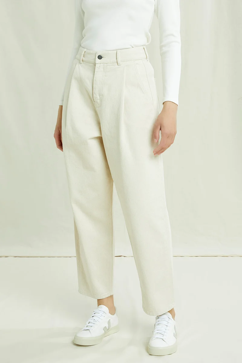 Tapaered Trousers aus Bio Baumwolle