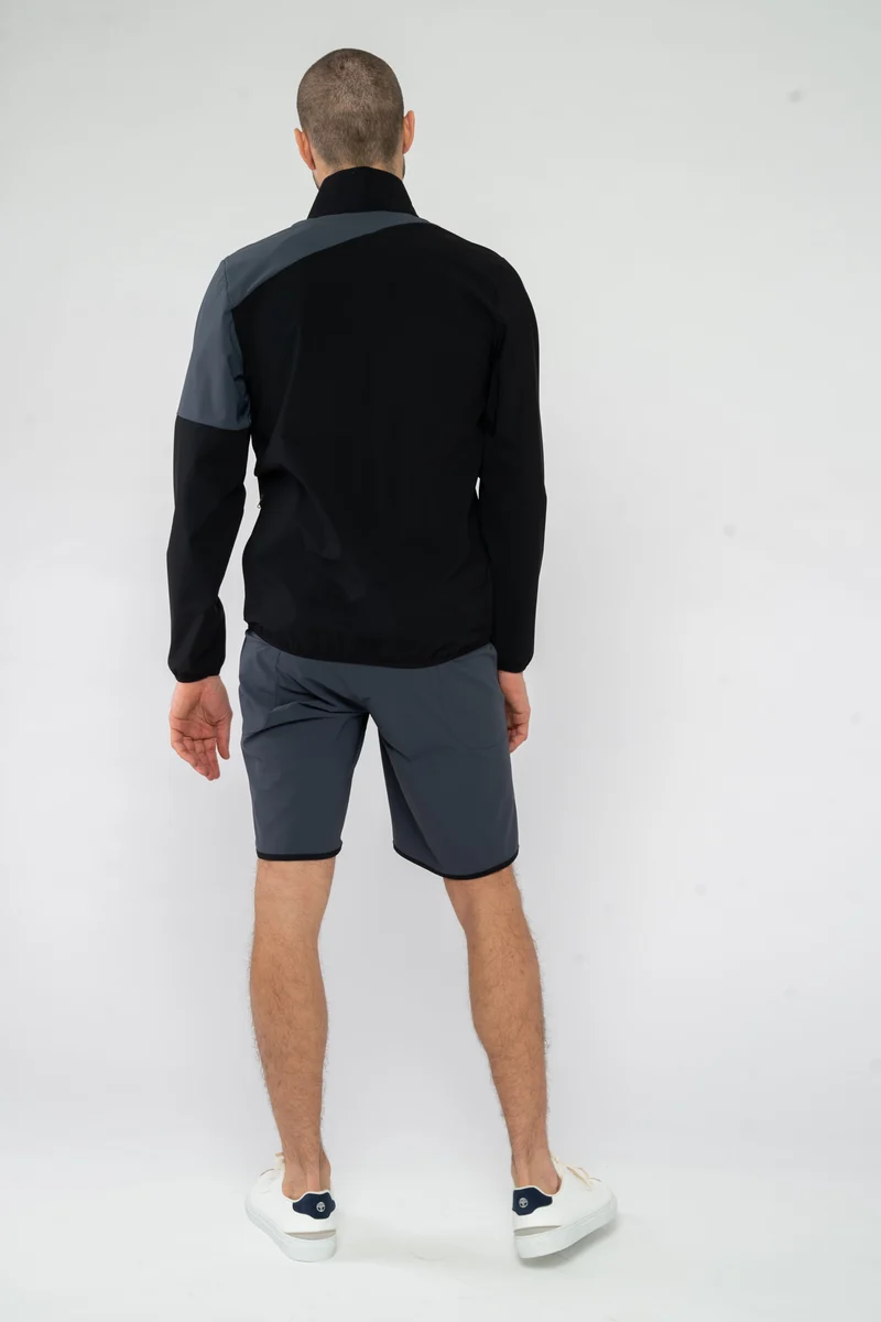Sportjacke aus ECONYL®