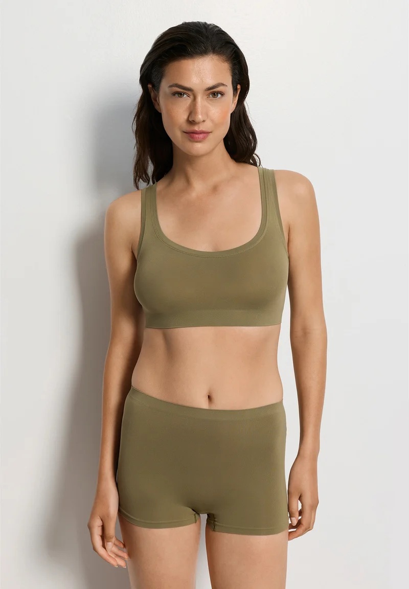 Touch Feeling Crop Top | covert green 071810-072727