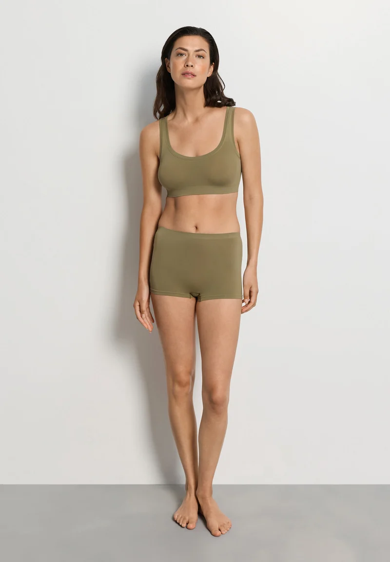 Touch Feeling Crop Top | covert green 071810-072727