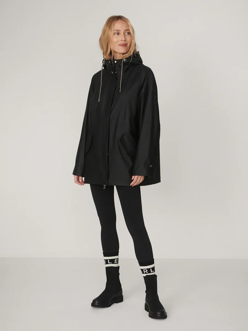 Orlen Short Rain Jacket Black