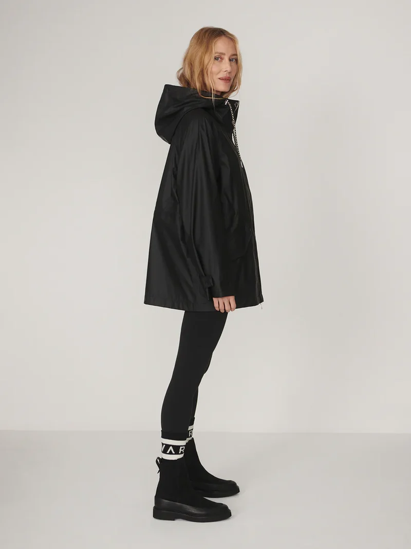 Orlen Short Rain Jacket Black
