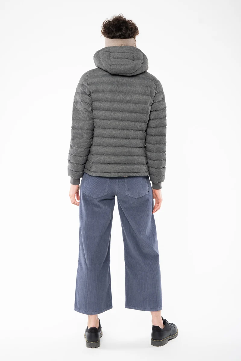 Weiche Daunenjacke aus recyceltem Polyester