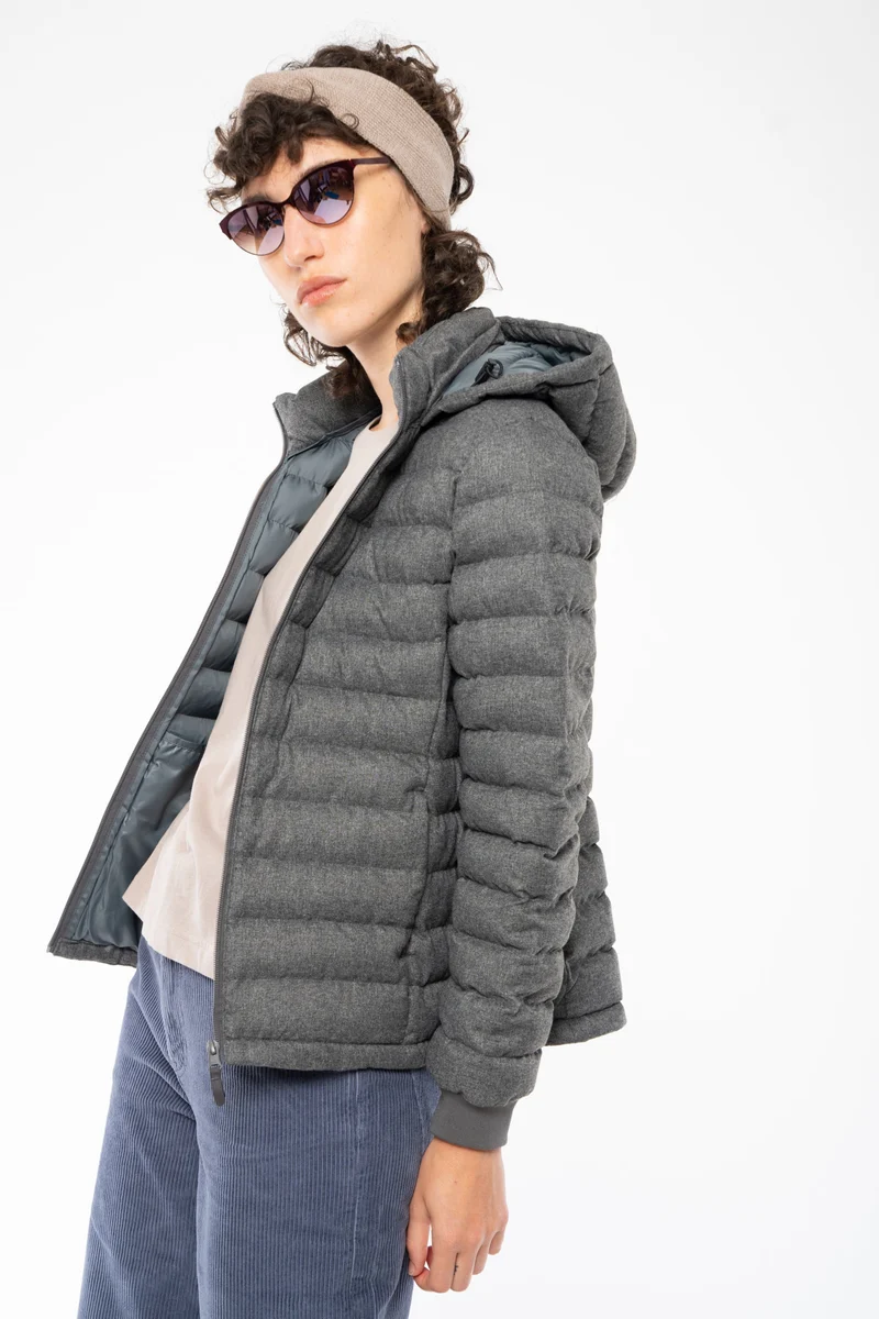 Weiche Daunenjacke aus recyceltem Polyester