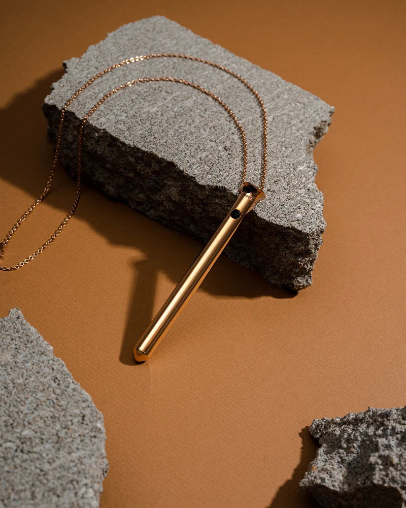 Crave Vesper 2 Vibrator Necklace Rose Gold