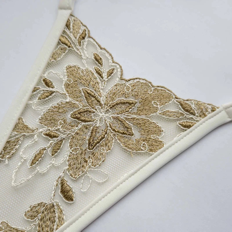 Jolie Fleur - Golden Olive- Mini G-String mit Schmuck