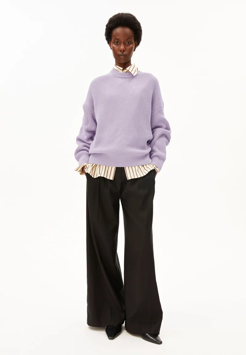 VANISÉ RIB KNIT SWEATER