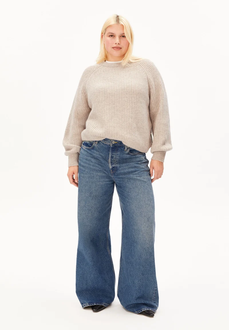 RIB KNIT SWEATER