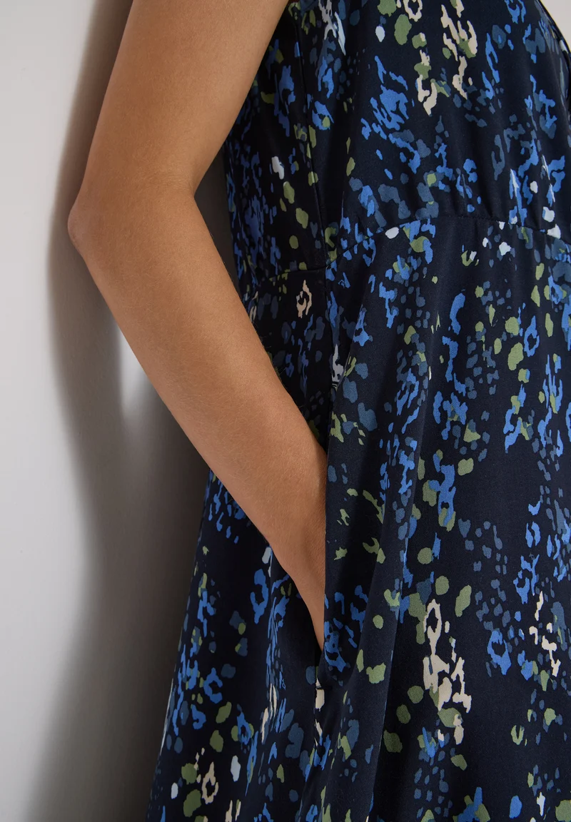 Midikleid mit Split Neck und Print