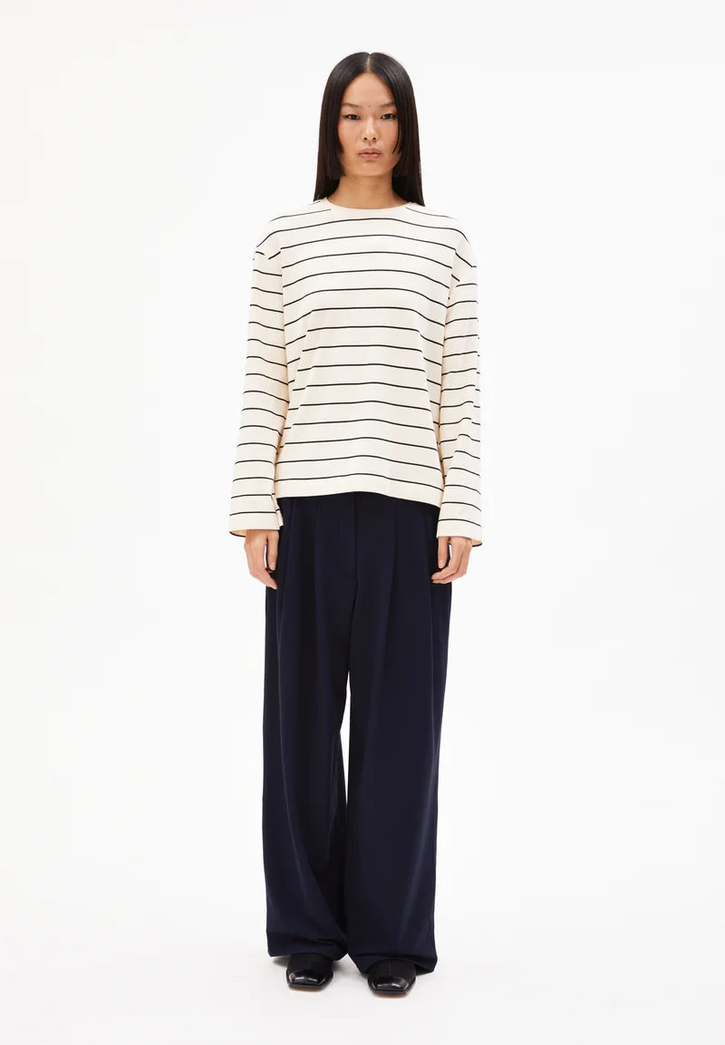 MARYNAA FINE STRIPE LONGSLEEVE