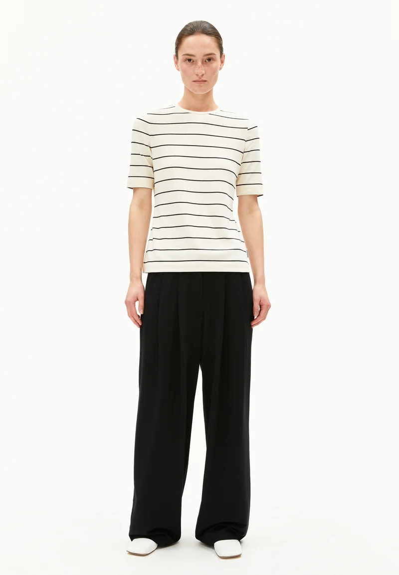 JAANISARA FINE STRIPE T-SHIRT
