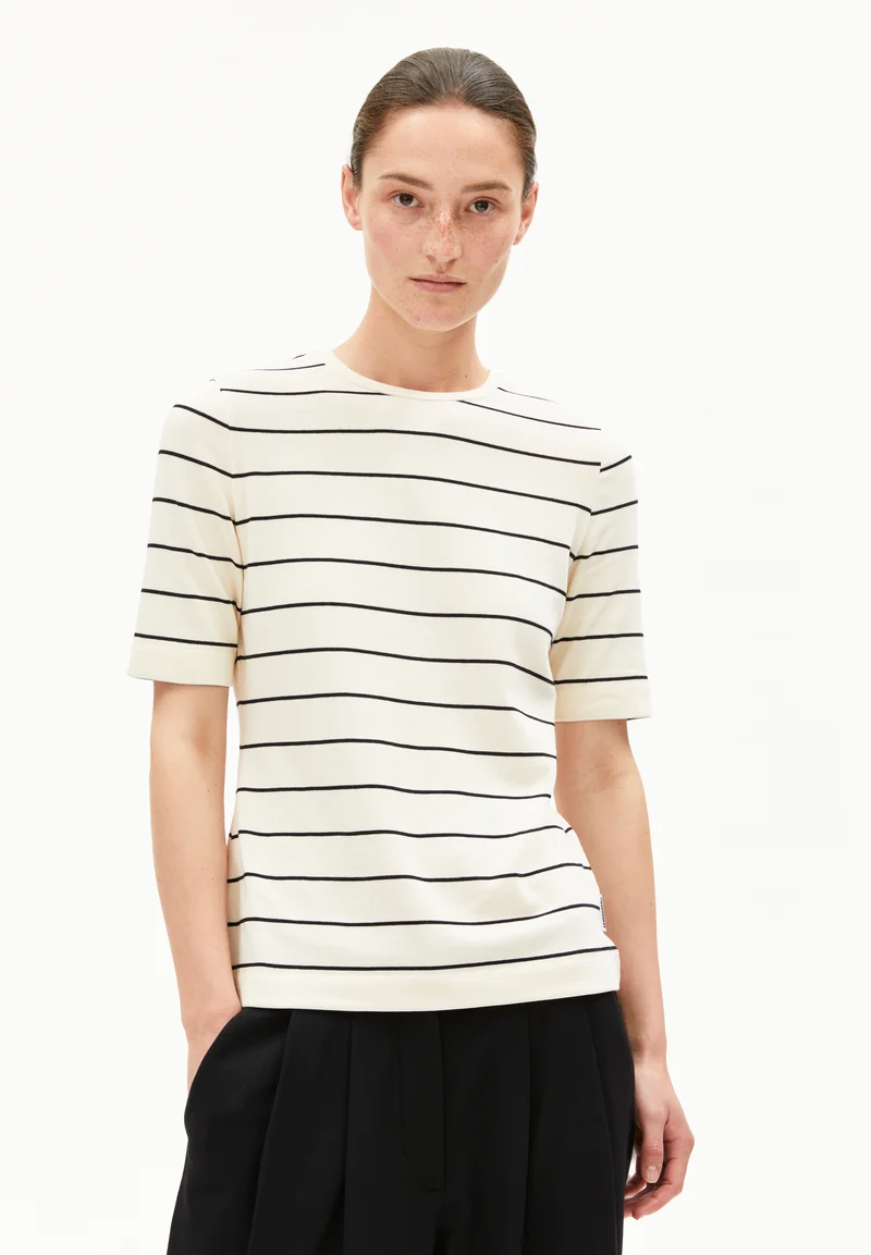 JAANISARA FINE STRIPE T-SHIRT