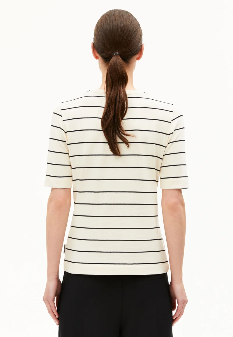 JAANISARA FINE STRIPE T-SHIRT