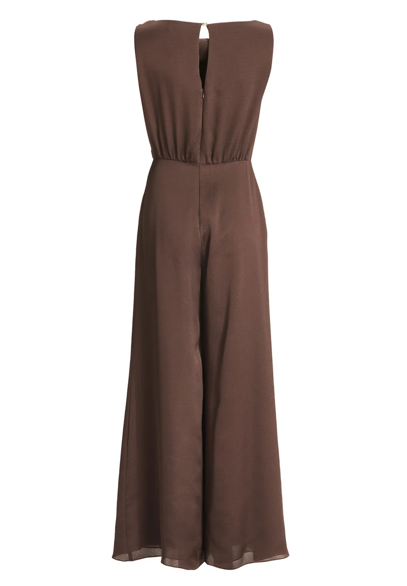 Jumpsuit aus Satin mit Wasserfallausschnitt