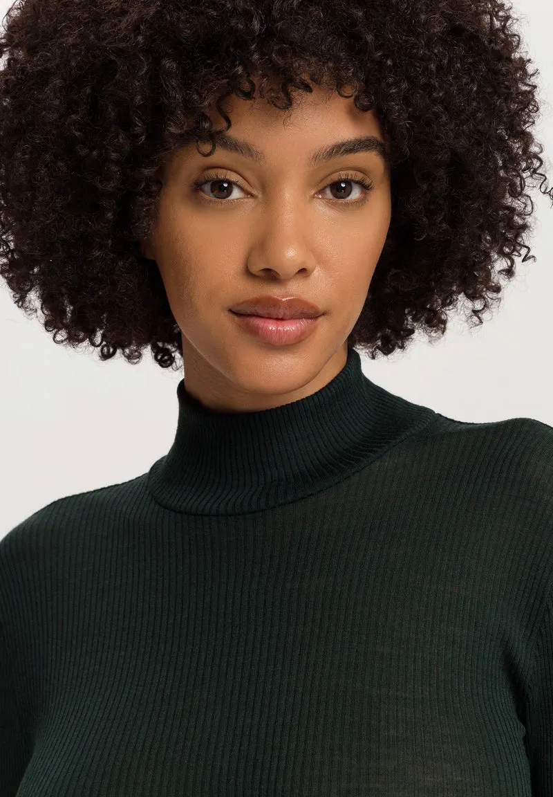 Celeste Turtle-Neck Shirt | dark malachite 070818-072709