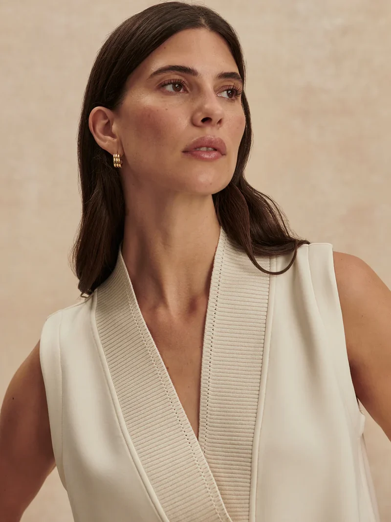 Freida V-Neck Tank Pristine
