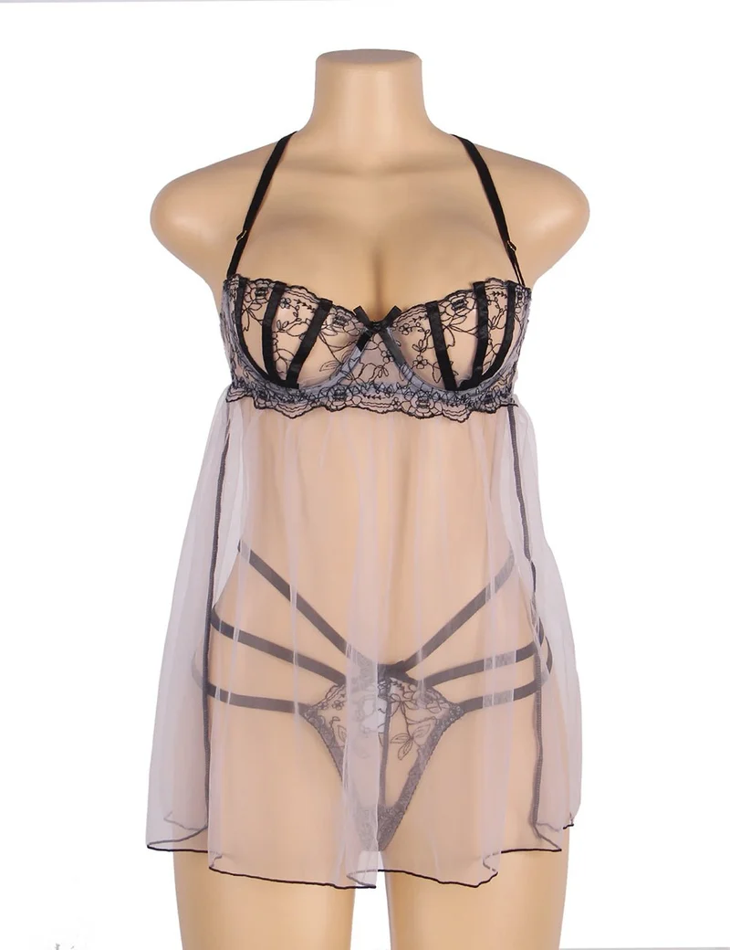 Hellviolettes Babydoll aus Netzstoff mit verstellbaren Schulterträgern