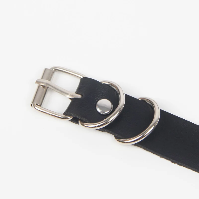 Anne Wünsche – "Night Vibes" Leg-Harness aus schwarzem PU-Leder
