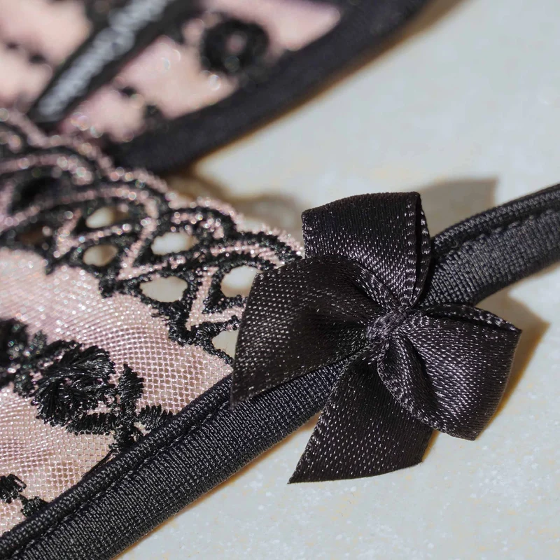 Fency Girl - Mini G-String - Schwarz/rosa