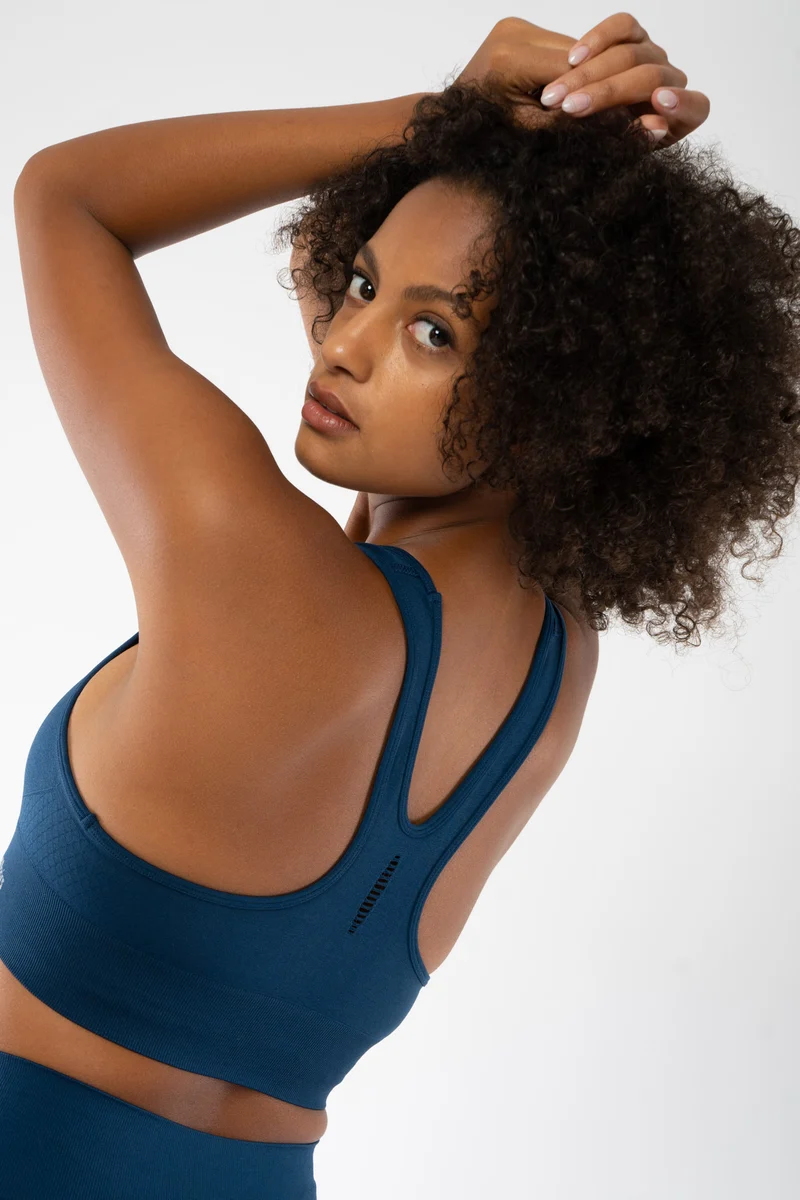 Active Short Sport Top aus recyceltem Polyester