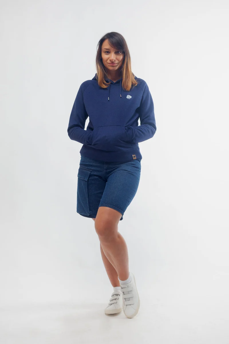 Trendiger klassischer Bio Hoodie für Frauen