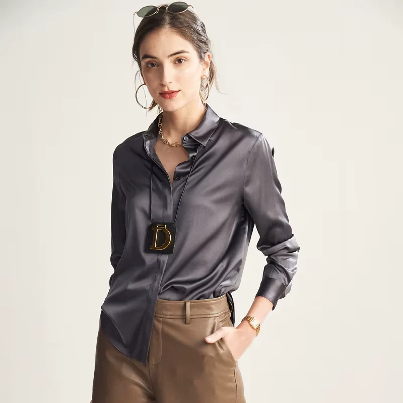 Taupe-graues Seiden-Freizeithemd für Damen