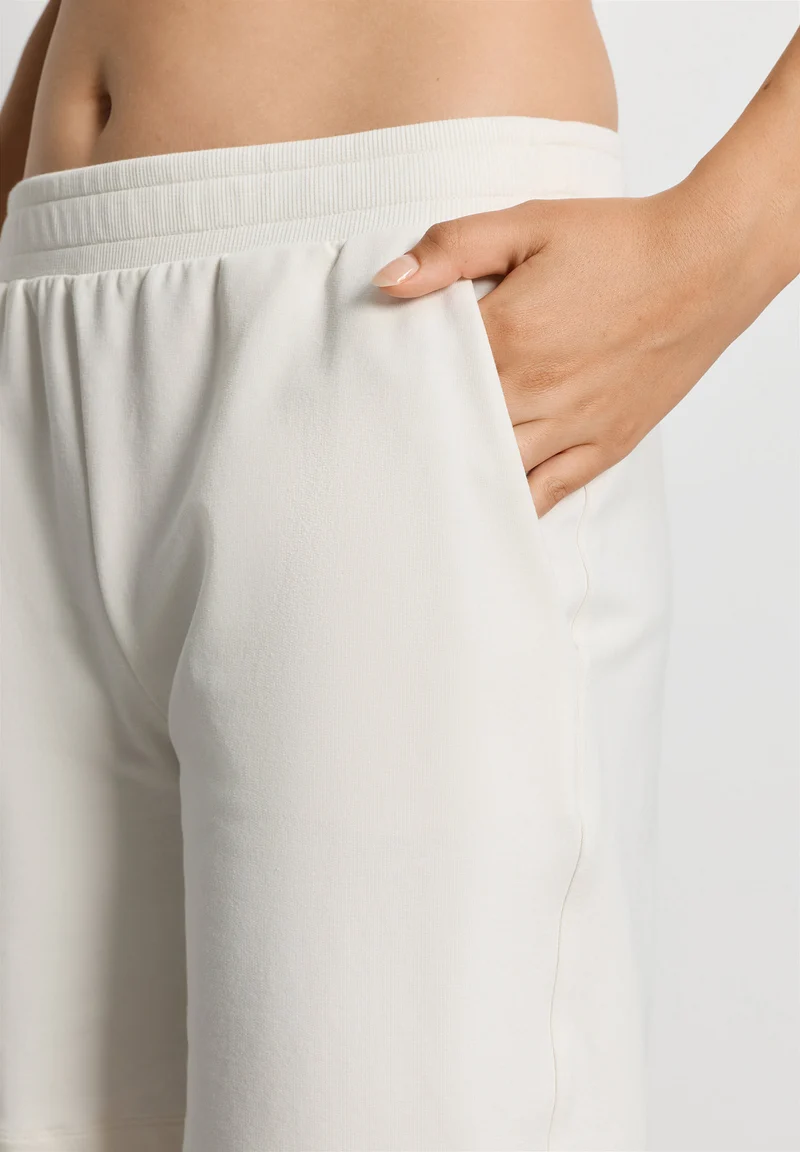Natural Living Short Pants | misty white 078899-072123