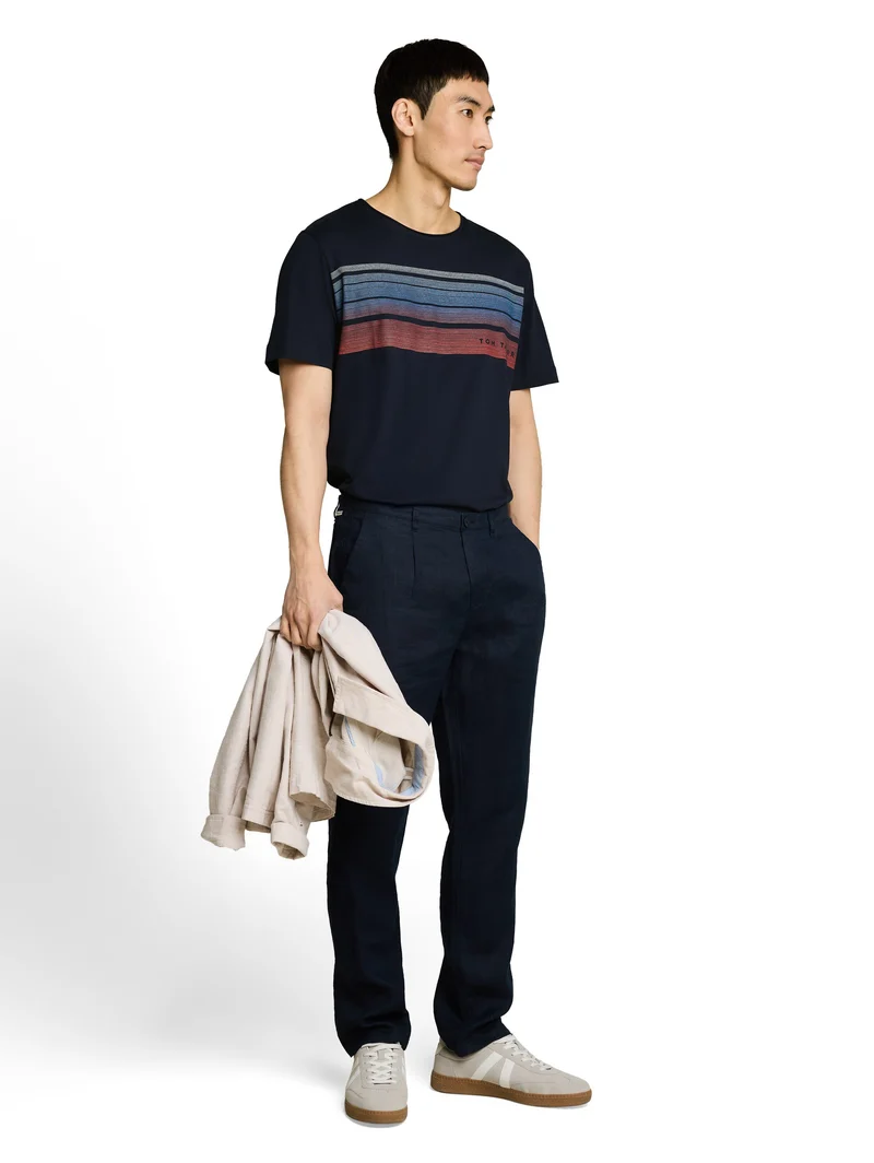 T-Shirt mit Print auf der Brust