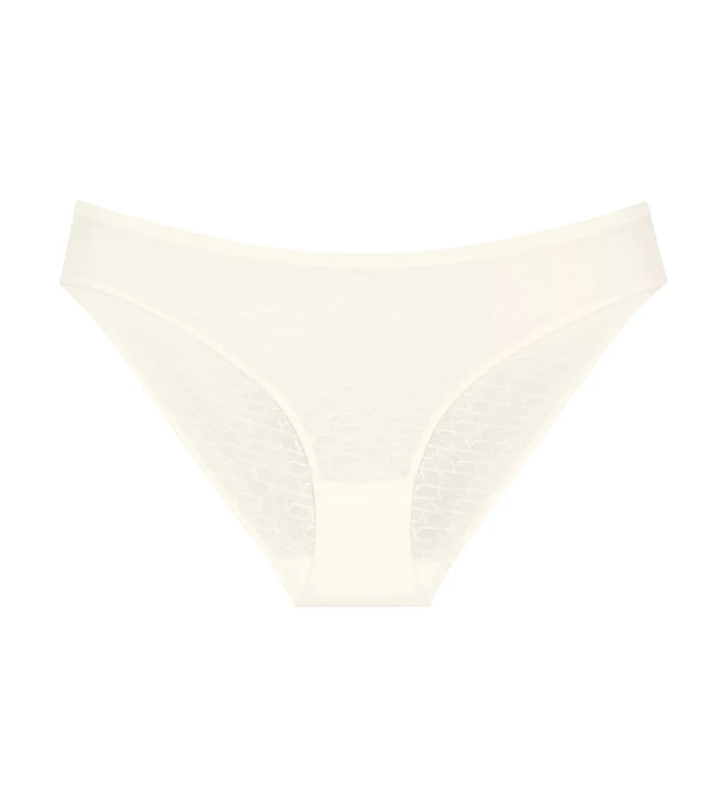 Triumph Signature Sheer Tai EX