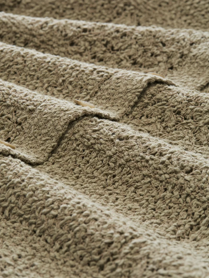 Cardigan mit welligen Saumkanten