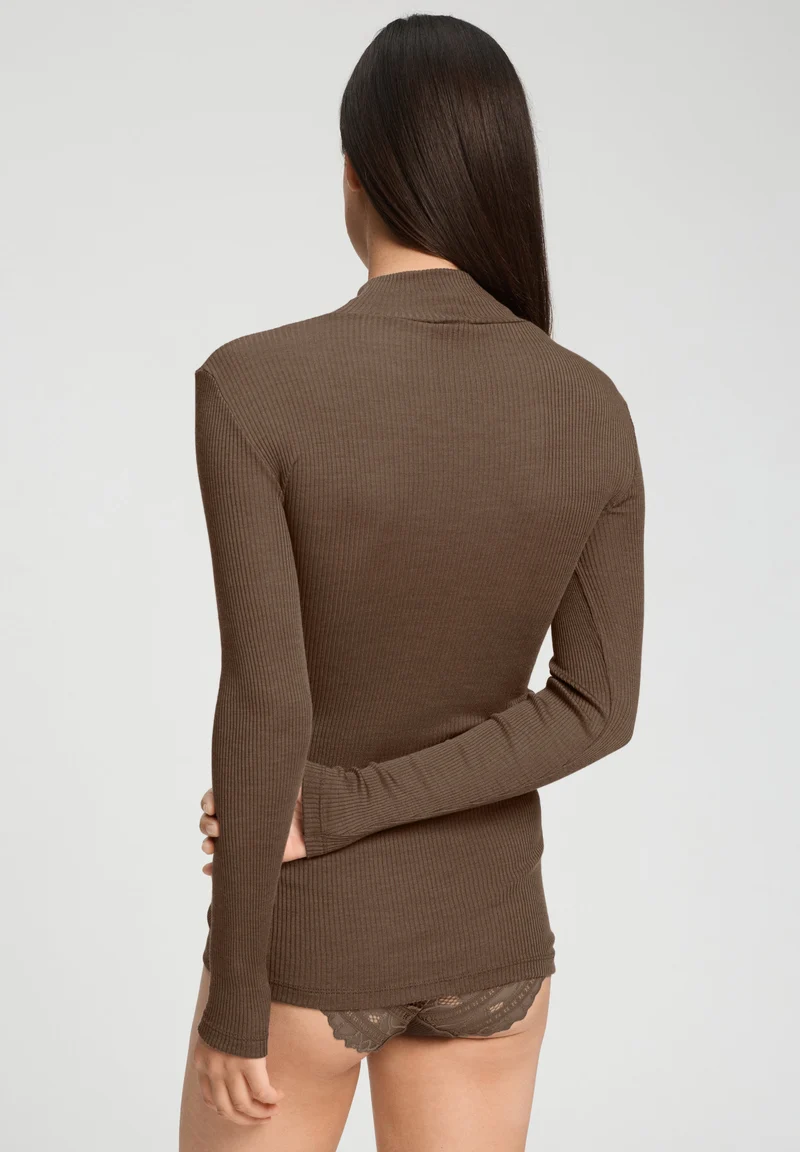 Marcia Turtle-Neck Shirt | natural teak 070758-072768