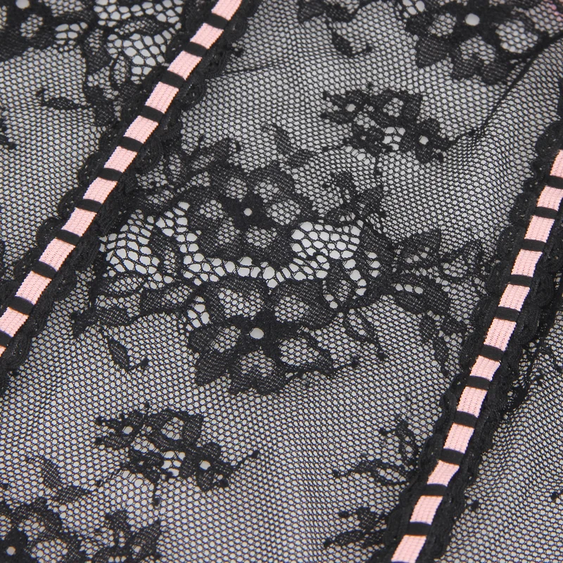 Sexy Schwarzes Rüschen-Nachtkleid – Spitze, Strapse & verführerische Lingerie