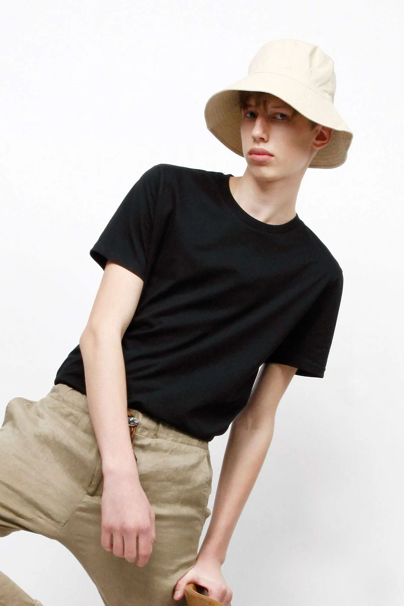 Basic T-Shirt aus Bio-Baumwolle