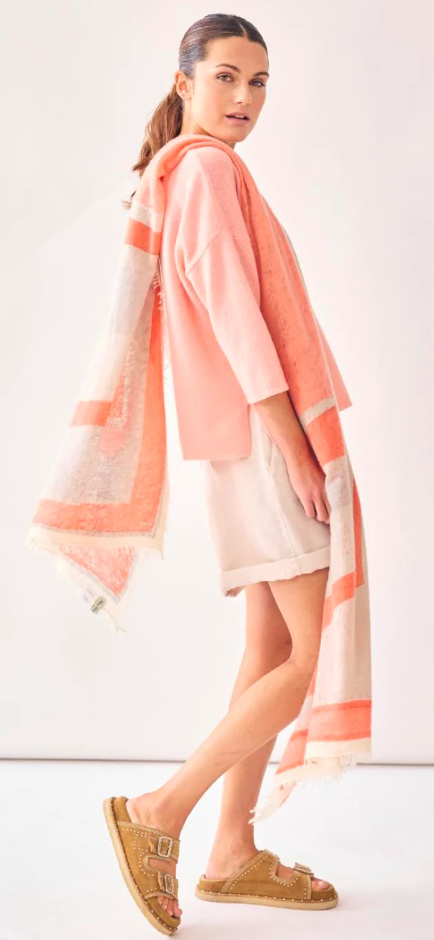 Peach V Neck CC62VL