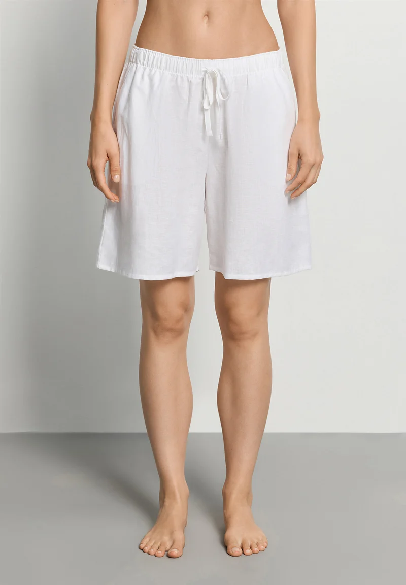 White Essentials Short Pants | white 078910-070101