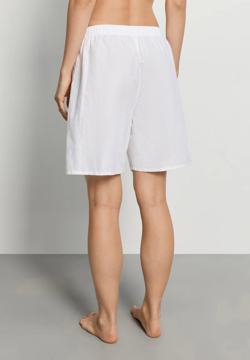 White Essentials Short Pants | white 078910-070101