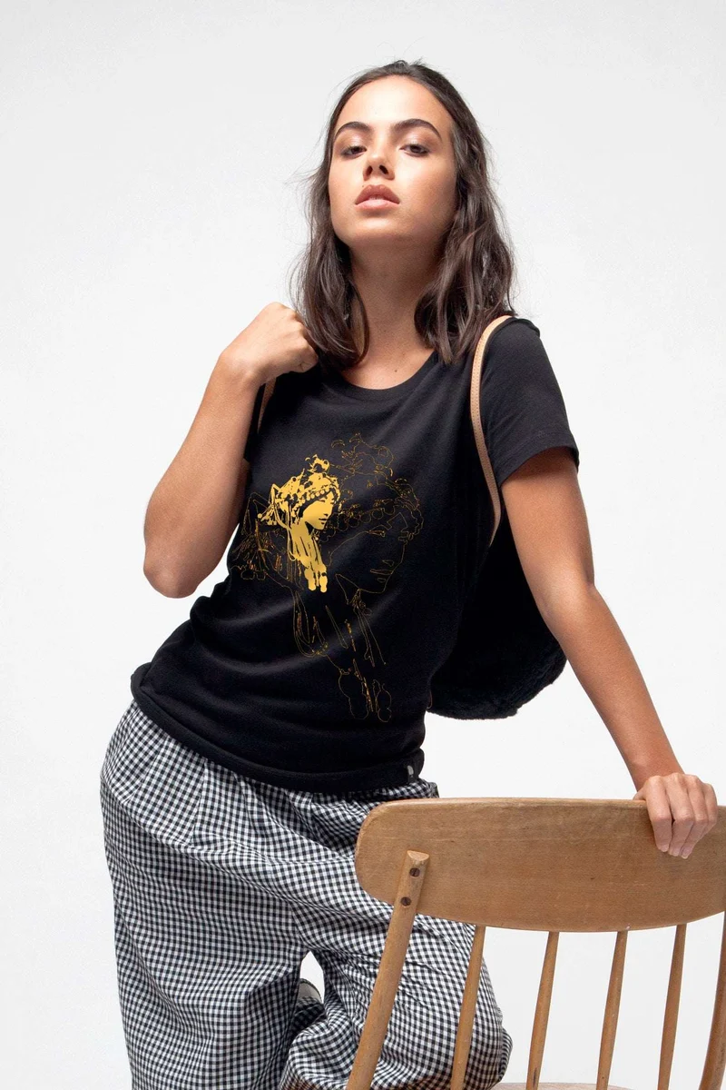 Asian Woman T-Shirt für Frauen