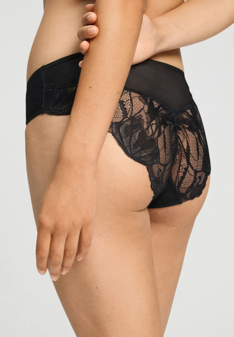 Lysia Midi Briefs | black 070763-070019