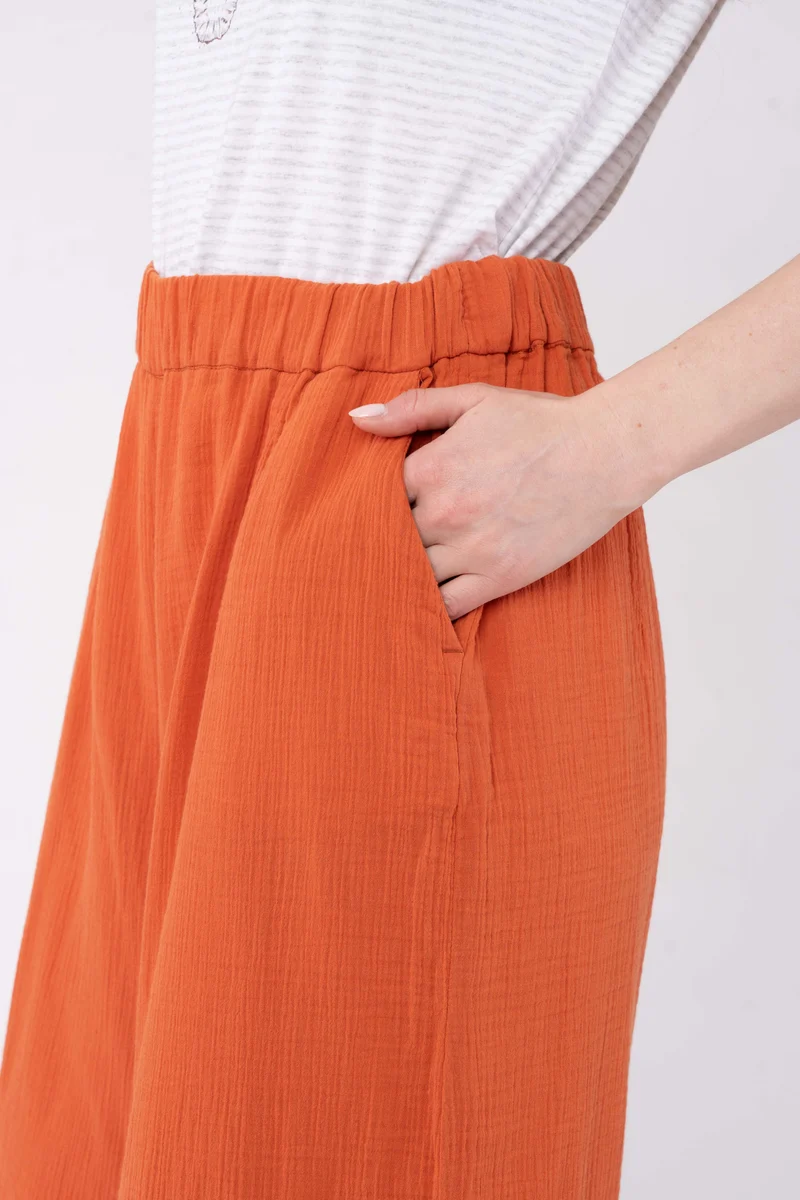 Sheersugger Hose aus Bio Baumwolle