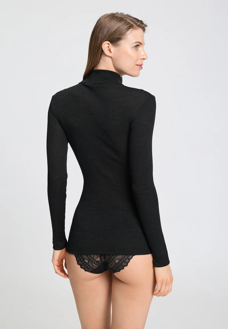 Marcia Turtle-Neck Shirt | phantom 070758-070924