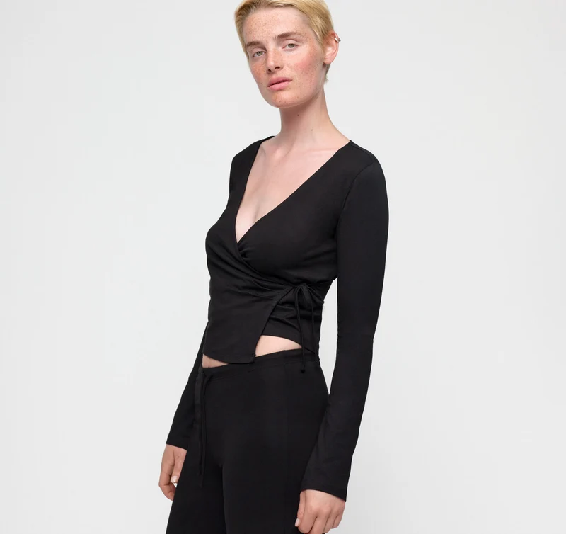 Everyday Wrap Top