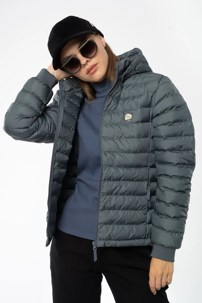 Lange Daunenjacke aus recyceltem Polyester