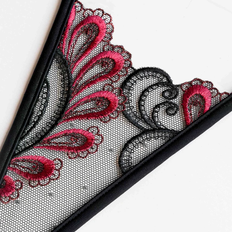 Precious Lady - Mini G-String mit Schmuck - Schwarz