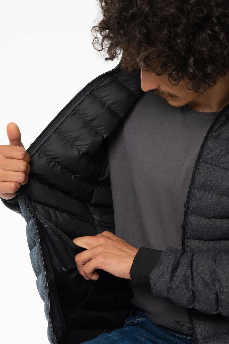Weiche Daunenjacke aus recyceltem Polyester