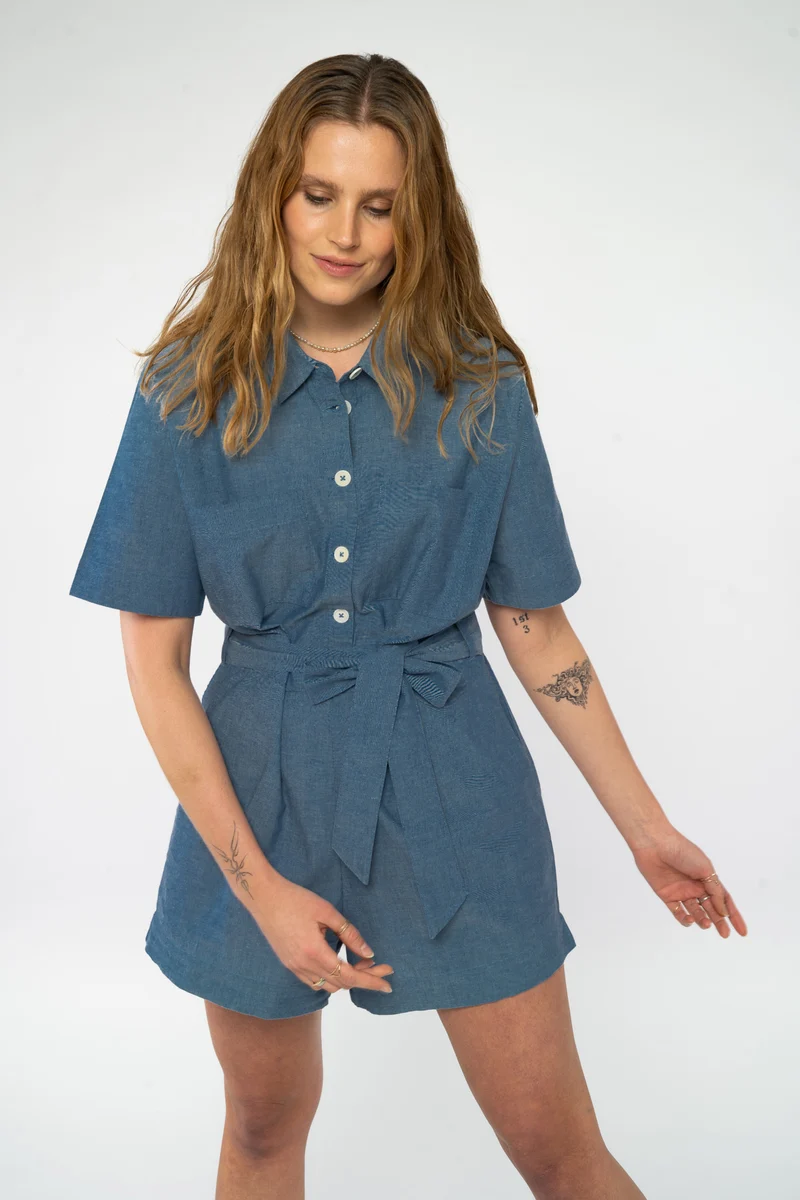 Kurzer Jumpsuit aus Bio Baumwolle