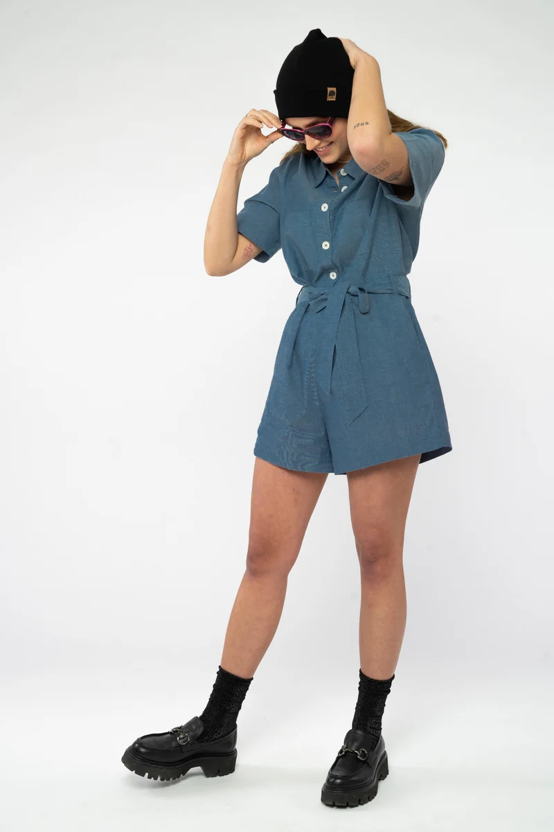 Kurzer Jumpsuit aus Bio Baumwolle
